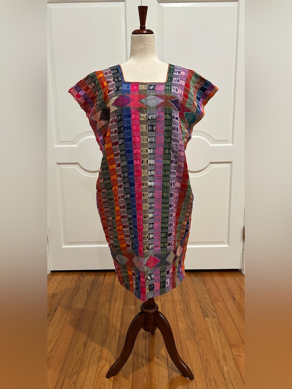 Handwoven Chiapas huipil Dress. 100 % handmade 0n a backstrap loom.